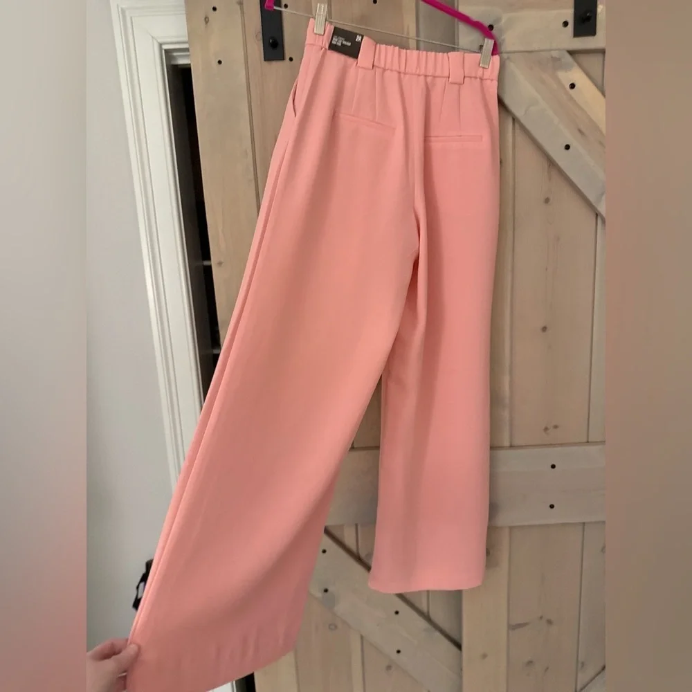 NWT Express Luxe Comfort High Rise Wide Leg Pant
